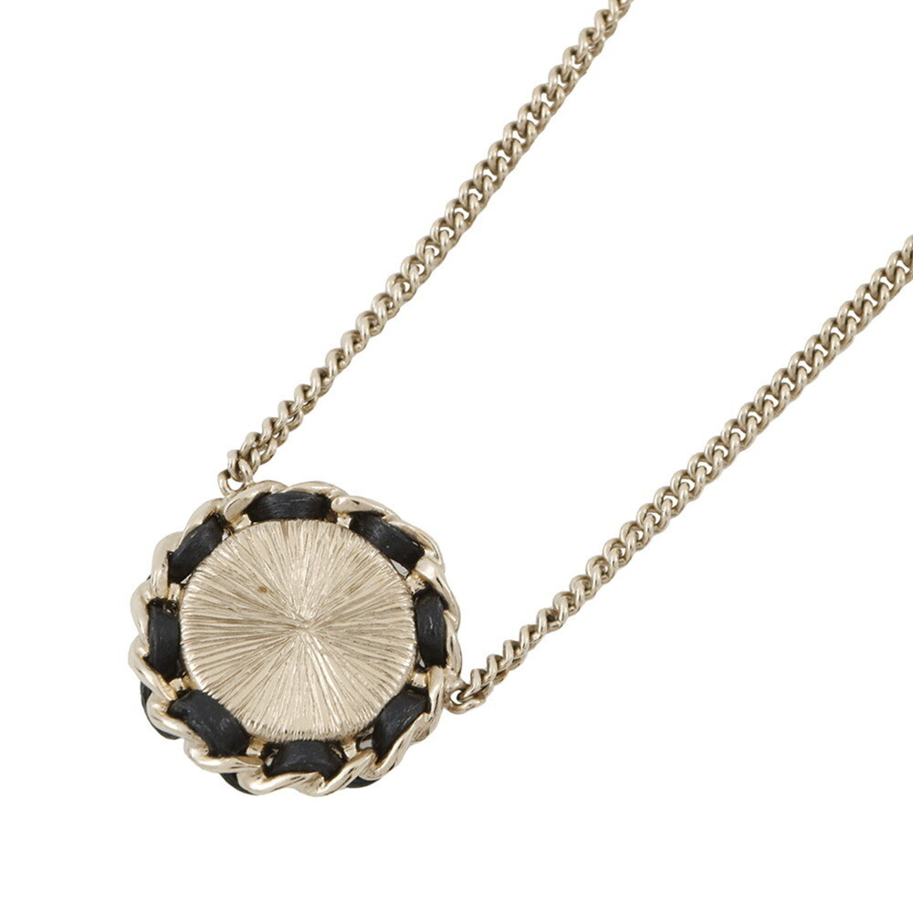 CHANEL Pearl Logo Necklace - Picture 3 of 9
